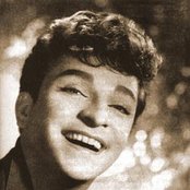 Zeki Muren - List pictures