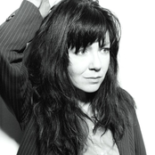 A Girl Called Eddy - List pictures