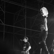 Shellac - List pictures