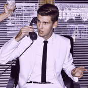 Willy Moon - List pictures