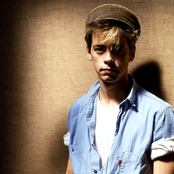 Nick Heyward - List pictures