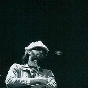 Avishai Cohen - List pictures