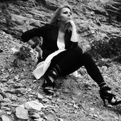 Ivana Selakov - List pictures