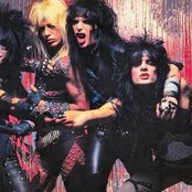 Motley Crue - List pictures