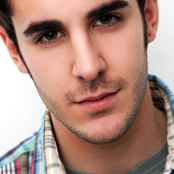 Danny Leiva - List pictures