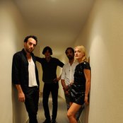 Metric - List pictures