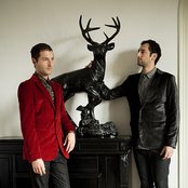 Aaron - List pictures