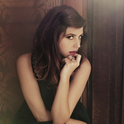 Jillette Johnson - List pictures