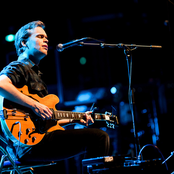 Peter Broderick - List pictures