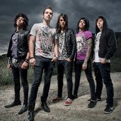 Lovehatehero - List pictures