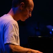 Jon Schmidt - List pictures