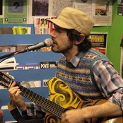 Gruff Rhys - List pictures