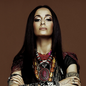 Kenza Farah - List pictures