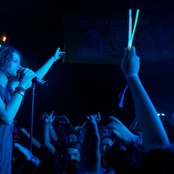 Hillsong Young And Free - List pictures