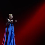 Rona Nishliu - List pictures