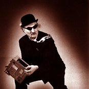 Holger Czukay - List pictures
