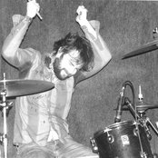 Me Without You - List pictures