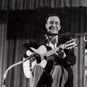 João Gilberto - List pictures