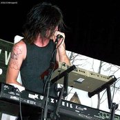 Aaron Rothe - List pictures