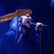 Nicole Sabouné - List pictures