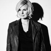 Sanna Nielsen - List pictures
