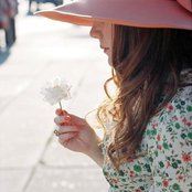 Jenny Lewis - List pictures