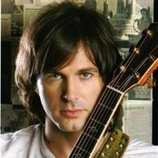 Axel Fernando - List pictures