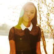 Ruth B - List pictures