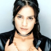 Amanda Ghost - List pictures