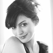 Anne Hathaway - List pictures