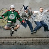 Loco Locass - List pictures