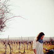 Natalia Kelly - List pictures