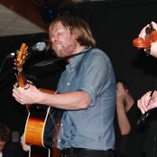 Broken Records - List pictures