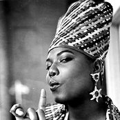 Queen Latifah - List pictures