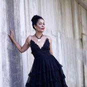 Molly Johnson - List pictures