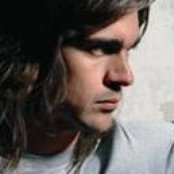 Juanes - List pictures