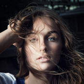 Zella Day - List pictures