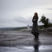 Holly Brook - List pictures