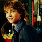 Sterling Knight - List pictures