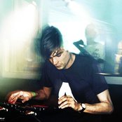 Jon Hopkins - List pictures