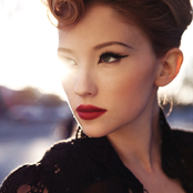 Haley Bennett - List pictures