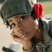 Algebra Blessett - List pictures