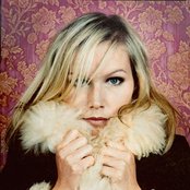 Nina Persson - List pictures