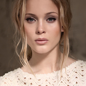 Zara Larsson - List pictures