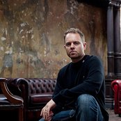 Dj Shadow - List pictures