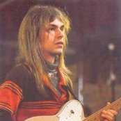 Steve Howe - List pictures
