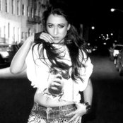 Jeannie Ortega - List pictures