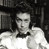 Tim Curry - List pictures