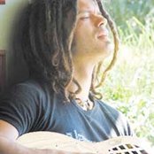 Ash Grunwald - List pictures