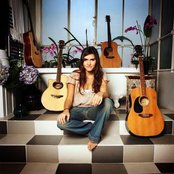 Joyce Jonathan - List pictures